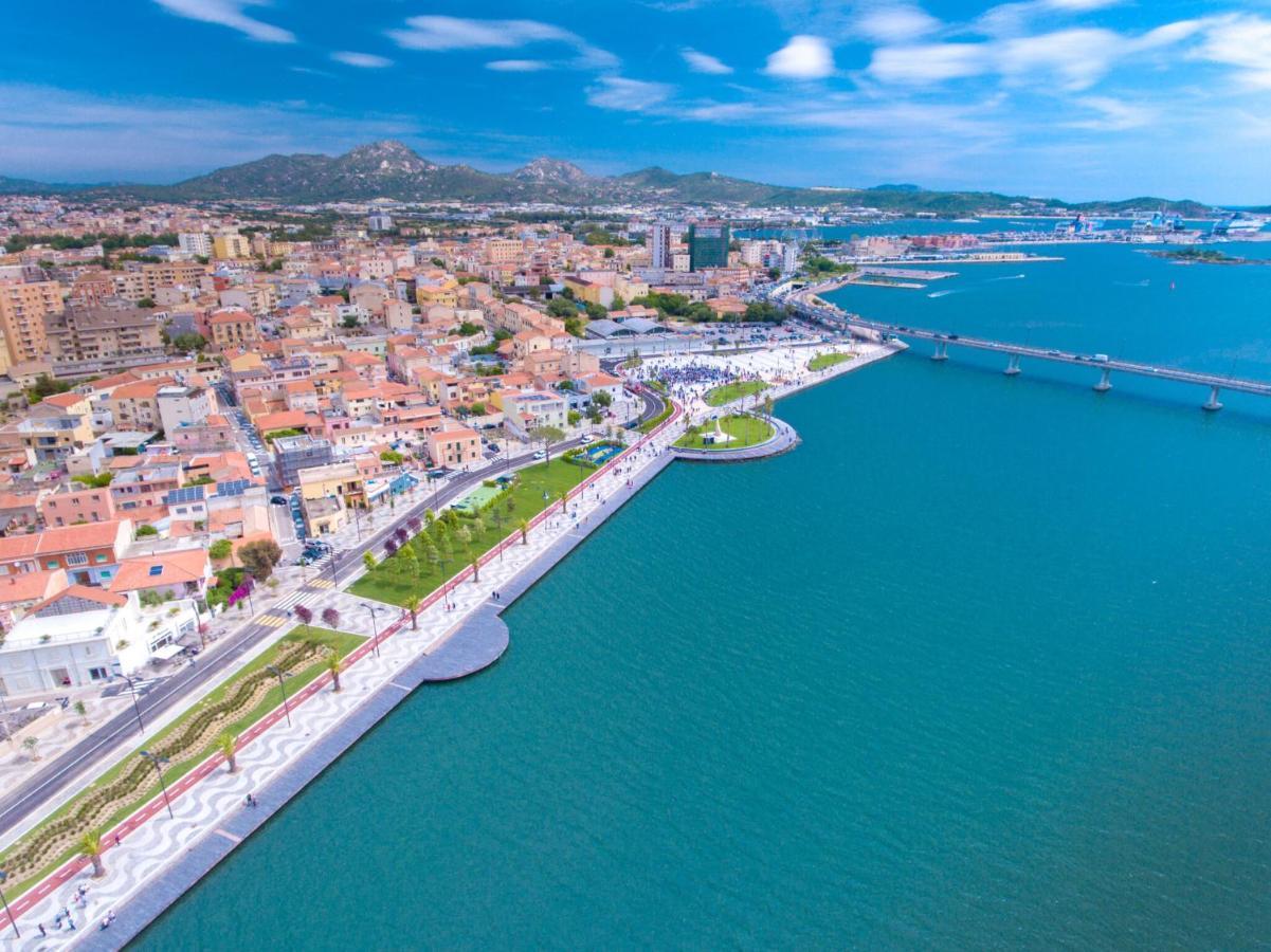 Hotel Stanza al Lungomare Olbia Esterno foto